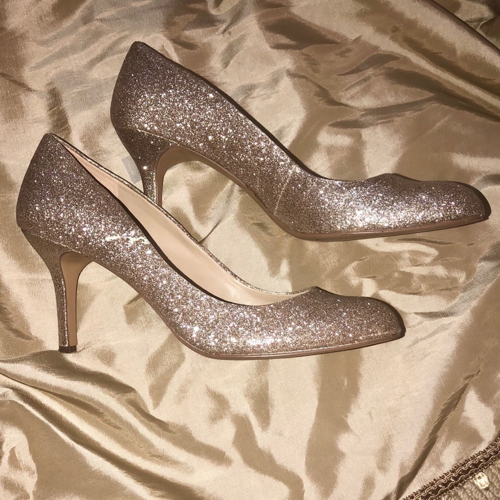 Vince Camuto gold sparkle glitter heels